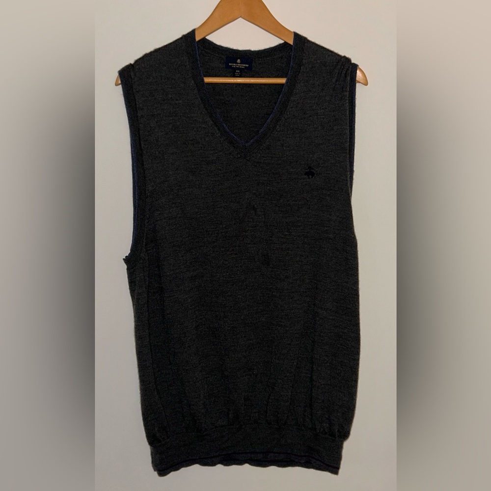 Brooks Brothers Men's XXL Gray Pullover V-Neck Vest 100% Merino